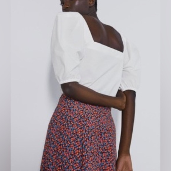 ZARA Puff Sleeve Square Neck Top - Picture 2 of 10